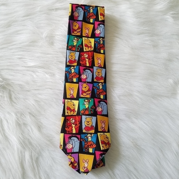 Vintage Winnie-the-Pooh Disney Neck Tie - Picture 2 of 5